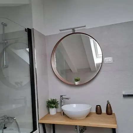 Grand Apartment *